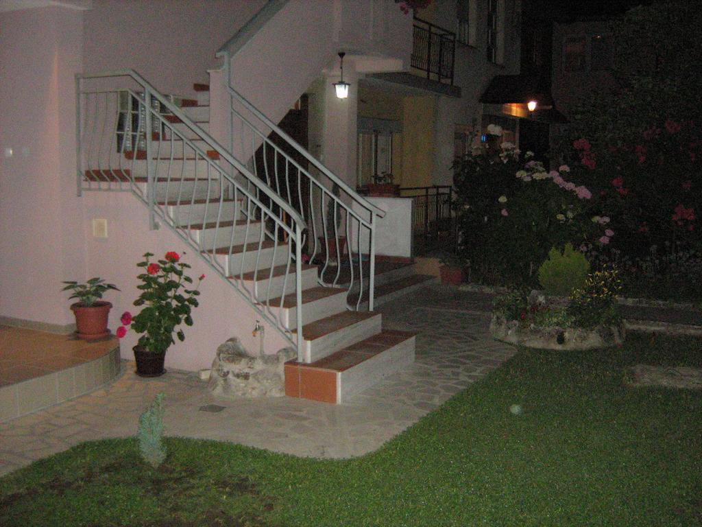 Mitko'S Guest House Охрид Екстер'єр фото
